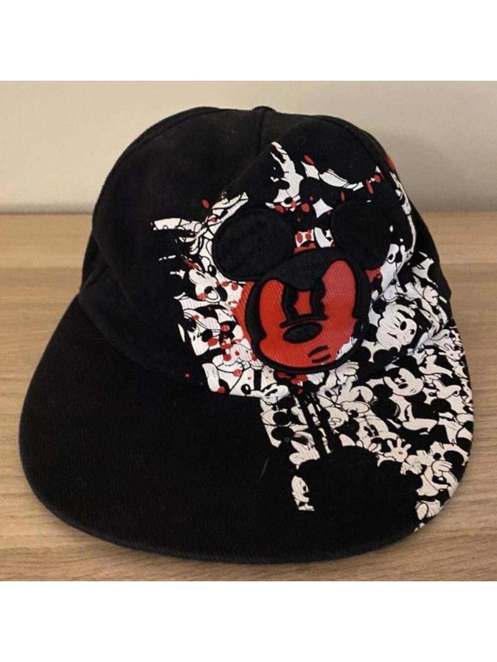 Disney Parks Youth Black Red White Fitted Hat Cap Flat Bill Angry Mickey Mouse